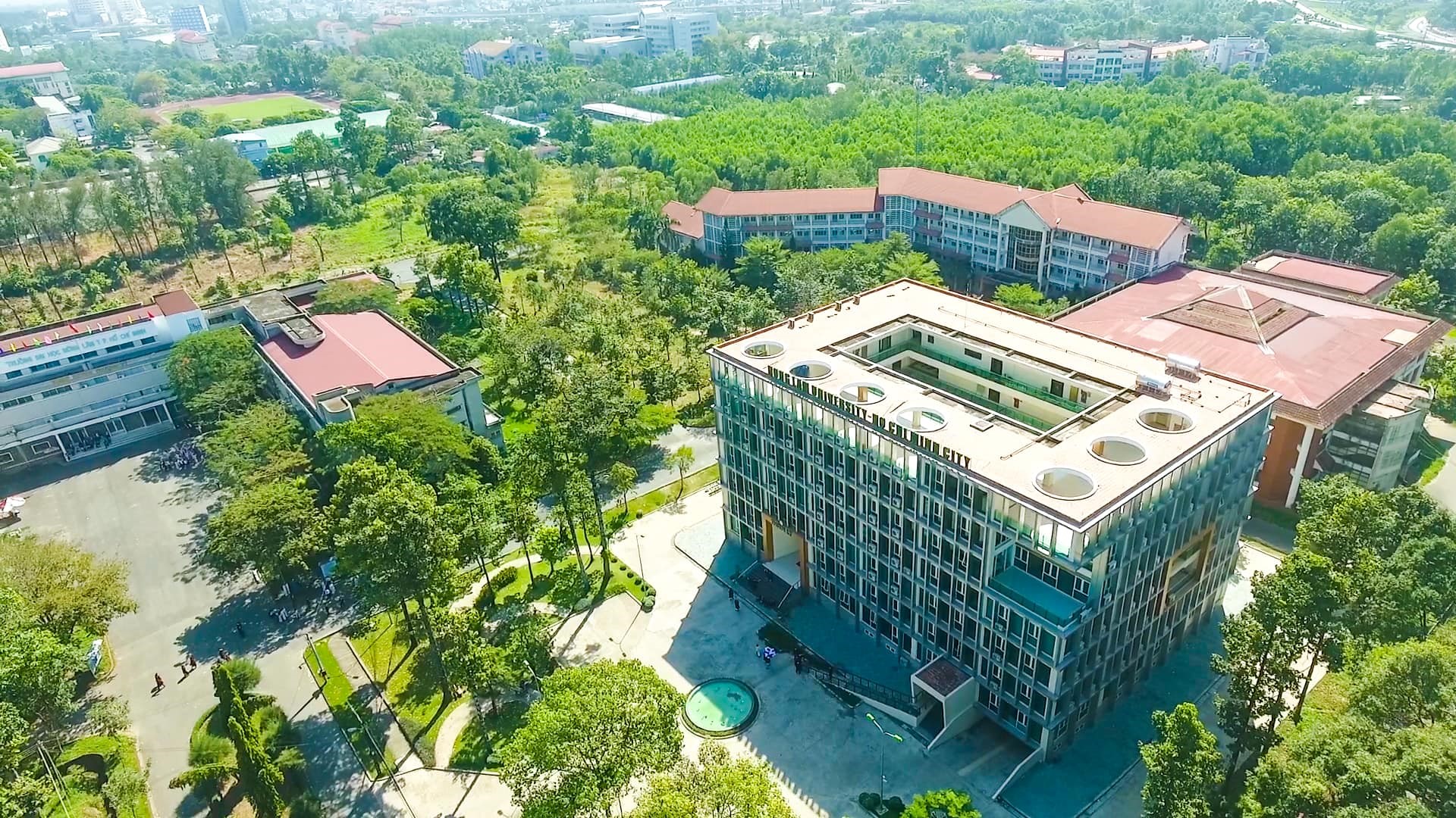 top trường đại học tphcm