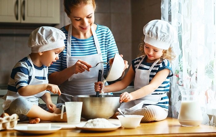 sinh nhật con trai nên tặng gì