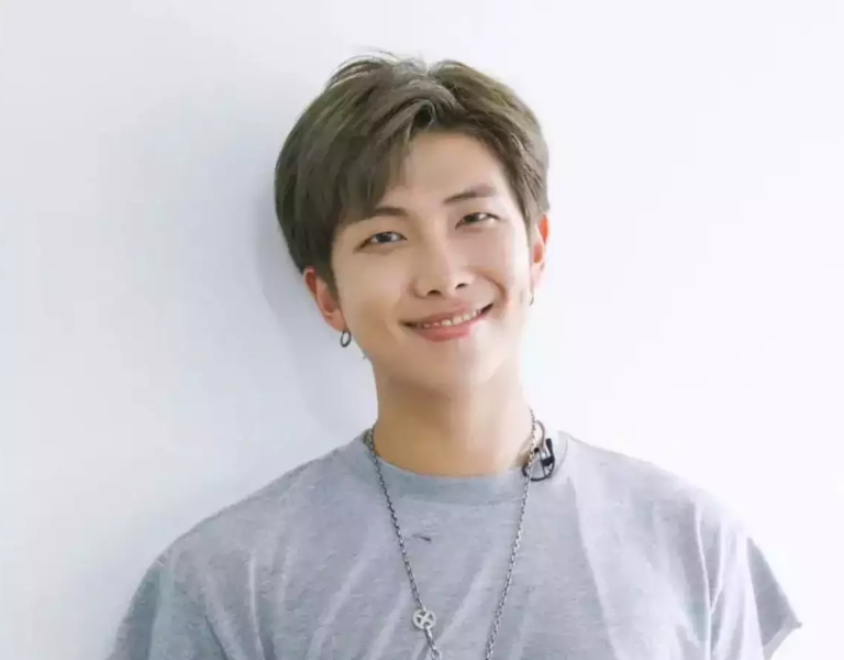 trưởng nhóm bts là ai