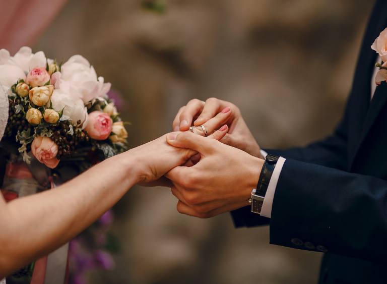 stt đám cưới